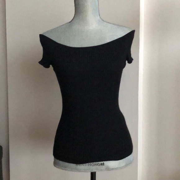 NWOT Top/ t-shirt / blouse Simons - Picture 6 of 8